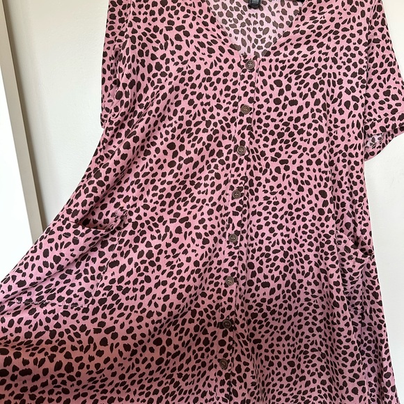 Missguided oversized animal print dress size 2 - like new - Picture 3 of 5